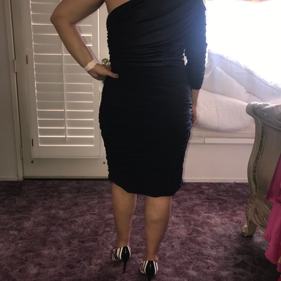 Little black dress - Picture 2 of 4
